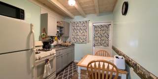 Furnished cozy 1 bedroom Duplex! Gallery 10