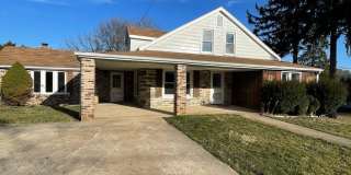 1 Floor Living on 1/2 Acre, 4 Bedrooms/1 Bath, Garage-Dallastown SD Gallery 1