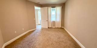 Heritage Oaks gated community 3/2.5/2 Townhome Gallery 34