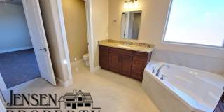 Red Mountain Vista Town Home-$500 Move-in Special Gallery 39