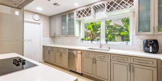 709 SW Elm Tree Ln Gallery 8