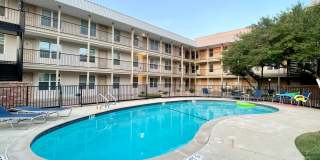 Pool Side Condo! Gallery 16