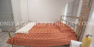 Beautifully Remodeled Apartment Home with Washer/Dryer in-Unit and Luxury Finishes! Gallery 16