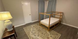 10150 Woodtrail Gallery 8