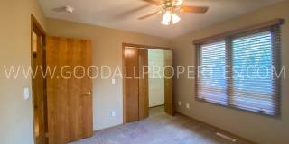 Executive Home - 4 Bedroom, 3.5 Bathroom in Country Club Neighborhood with Finished Basement Gallery 10