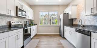Gorgeous Three Level Townhouse At Trevino Townes Gallery 1