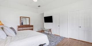 210 S Lake Drive Gallery 29