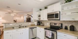 Fully Furnished 3 Bedroom near Greenbelt in Southeast Austin- Easy Access to 35! Gallery 1
