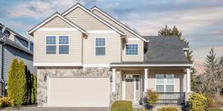 Beautiful 4 Bedroom home in Cascade Crest Available Now !! Gallery 1