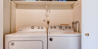 Hickory Knoll Apartments - Affordable Housing Gallery 18