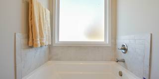Pet Friendly Three Bedroom! Gallery 14