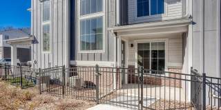 Evolve Real Estate: Spacious 3 Bed 2.5 bath Townhouse with Attached 2 Car Garage AVAILABLE NOW! Gallery 1