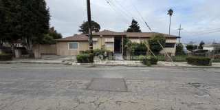 999 31st Street Gallery 1