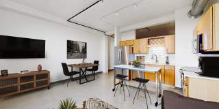 700 Central Gallery 26