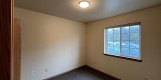 3 Bedroom, 2 Bath in York Neighborhood! Gallery 11