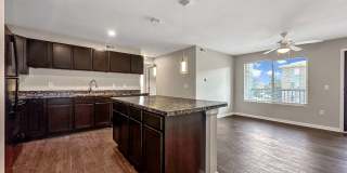 Capitol Grove Apartments Gallery 29
