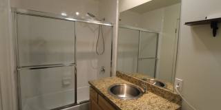 EPIC REA: Spacious Live/Work  Loft in SOMA with Rooftop Views Gallery 7