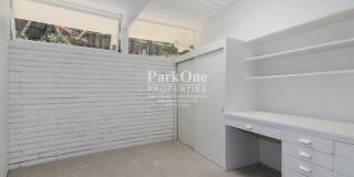 Single-level mid-century home in the heart of Orinda! Gallery 16