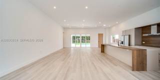 8990 N Miami Ave Gallery 17