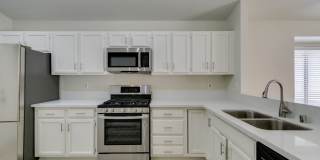 Charming 3-Bedroom Home with Covered Patio Gallery 24