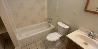 171 W. Patterson Ave. Gallery 22