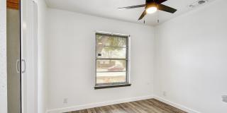 6707 Desilu Dr. Gallery 18