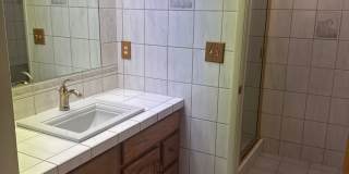 4 beds, 2 baths, 2 car garage . Boulder City RV parking Gallery 30