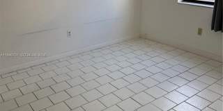 860 NE 207th Ter Gallery 15