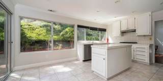 Beautiful 4Br/2.5Ba Home With Private Yard In Shadowridge!! Gallery 17