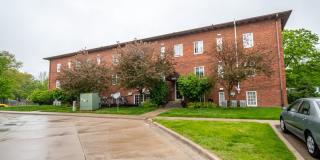 Incredible 2 Bedroom Condominium in University Heights Gallery 1