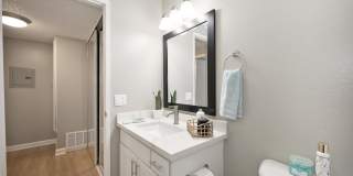 Pinewood Apartments Gallery 27