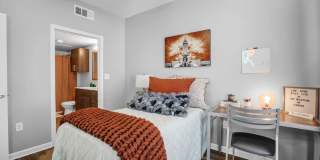 The Sterling House Gallery 7