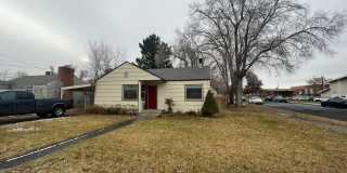 Charming Downtown Redmond Home with Huge Fenced Yard  Garage! Gallery 1