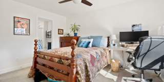 3be / 2.5ba Easy Access to Duke Townhouse Gallery 13