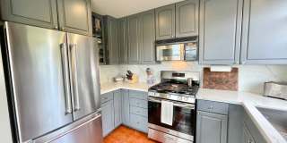 3BR/2.5BA INCOMPARABLE Views!!! Prime Corona Heights Residence! 2 car parking and laundry! PROGRESSIVE Gallery 13