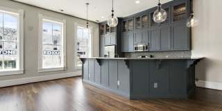 202 on The Square Gallery 11