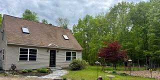 Sunny & Spacious 4 bedroom home Gallery 1