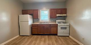 For Rent: 509 W 8th St! 3 Bed / 1 Bath House — Pet Friendly! Washer & Dryer Hookups! For Rent: 509 W 8th St! 3 Bed / 1 Bath House — Pet Friendly! Washer & Dryer Hookups! Gallery 1