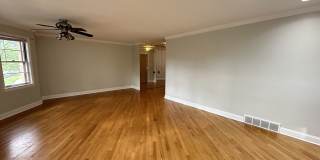 5717 N Saint Louis Avenue Gallery 5
