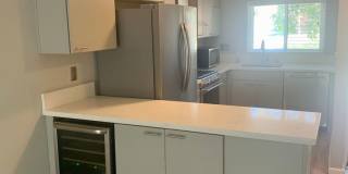 Remodeled, Upstairs 2BD / 1BA Condo Less Than 1/2 Mile From the Beach Gallery 5