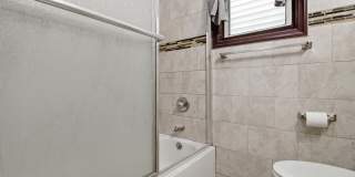 35 WEST 52ND ST Gallery 21