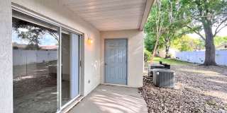 Two-Bedroom Townhome in Winter Haven Gallery 18