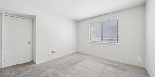 Fox Grove Apartments Gallery 11