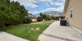 Spacious 5-Bedroom Draper Home | Pet Friendly | Huge Fenced Yard | 3-Car Garage Gallery 22