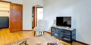 1605 Saint Paul Street Gallery 1