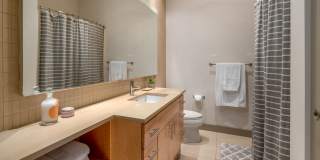 Beautiful 1 Bed 1 Bath in Denny Triangle Gallery 14