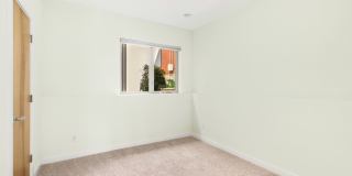 Eastlake Townhome with Rooftop Deck, Views & Dedicated Parking, 2 Bed + Office, 2 Bath Gallery 5