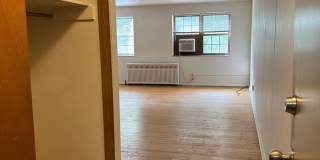 5424 Fifth Avenue Gallery 45