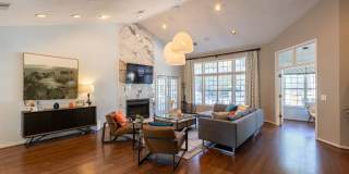 Avenue at Harbison Gallery 17