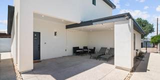 1811 E 10th Street unit: 2 Gallery 1